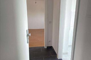 Wohnung mieten in Hofstr. 12, 46149 Buschhausen, Renovierte 3-Zimmer-Wohnung mit Nutzung des Gemeinschaftsgartens zu vermieten