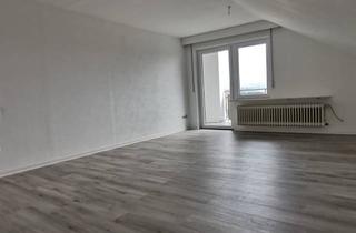 Wohnung mieten in 73098 Rechberghausen, Gemütliche 2-Zimmer-Dachgeschosswohnung mit Balkon und EBK in Rechberghausen