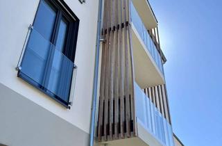 Wohnung mieten in Am Sandberg, 92277 Hohenburg, Wohnhighlight: 3-Raum-Wohnung mit Loggia und Designerbad!