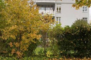 Wohnung mieten in 85774 Unterföhring, Exklusive, gepflegte 3,5-Zimmer-Dachgeschosswohnung mit Balkon und EBK in Unterföhring
