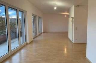 Lofts mieten in Bernadottestr. 44, 90439 Sündersbühl, Energiesparende Loftwohnung mit riesiger Dachterrasse und tollem Boden