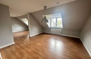 Wohnung mieten in Hochemmericherstr. 59, 47226 Hochemmerich, 2,5 Zimmer - Altbau - Dachgeschoss