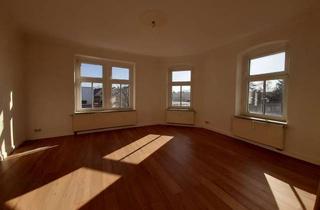 Wohnung mieten in 02763 Zittau, Sonnendurchflutete Jugendstil-Altbauwohnung mit Gebirgsblick! Frisch renoviert!