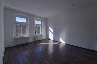 Wohnung mieten in 02763 Zittau, Selbstrenovierer aufgepasst: Altbau-Beletage in Gründerzeit-Stadtvilla!