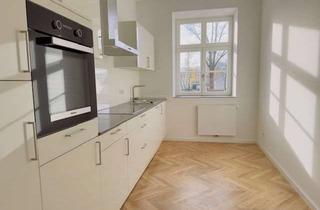 Wohnung mieten in Walter-Krämer-Str. 17E, 38642 Goslar, Helle und einladende Wohnung mit großem Balkon, EBK, Parkett, Naturstein u.v.m.