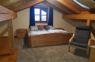 Wohnung mieten in 83626 Valley, WG-Zimmer im Dachgeschoß 30qm möbliert in gemühtlichem Einfamilien-Haus mit Garten in Oberdarching