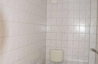 Wohnung mieten in 08056 Zwickau, Geräumige 3 Raum Wohnung im Dachgeschoss