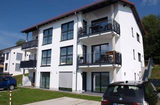 Wohnung mieten in 94078 Freyung, Neuwertige 3-Zi-OG-Wohnung mit Balkon und Südausrichtung - KfW-40-plus-Bauweise!