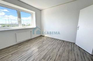Wohnung mieten in Am Hafen 12, 19386 Lübz, Großzügige 5-Zimmer-Wohnung mit 2 Eingängen, zwei Bädern und Einbauküche