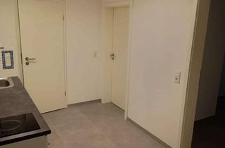 Wohnung mieten in Grombühlstraße 55, 97080 Grombühl, sanierte 2-Zimmer Souterrain Wohnung; WG-geeignet! Ab sofort verfügbar!
