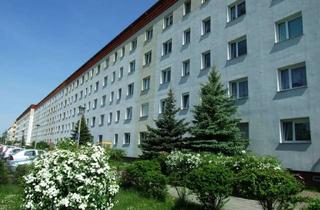 Wohnung mieten in Heinrich-Hertz-Str. 16, 02943 Weißwasser, 3 Raum-Wohnung mit Balkon und Aufzug