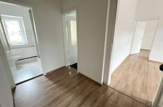 Wohnung mieten in Heinrich-Heine-Straße 24, 09661 Hainichen, Stilvolles Ankommen im Erdgeschoss – wohnen im Herzen des Altbaus