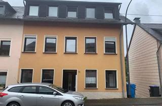 Wohnung mieten in Bahnhofstr. 14, 54649 Waxweiler, Gepflegte Dachgeschosswohnung mit Balkon in Waxweiler