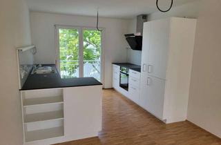 Wohnung mieten in 74223 Flein, lichtdurchflutete barrierefreie Wohnung mit zwei Balkone in Flein / schöne Aussicht / Aufzug