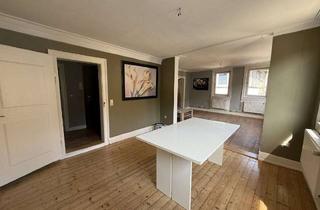 Wohnung mieten in 74523 Schwäbisch Hall, Zur Miete: 3-Zimmer-Altbauwohnung in zentraler Innenstadtlage!