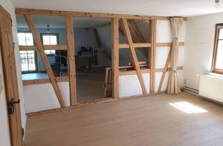 Wohnung mieten in Grünenberg, 73333 Gingen, Renovierte 2-Zimmer Dachgeschosswohnung in Gingen an der Fils
