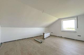 Wohnung mieten in Adelstätter Weg, 86405 Meitingen, Frisch renovierte 3-ZKB-Dachgeschosswohnung in Meitingen-Herbertshofen!