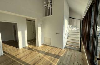 Penthouse mieten in 34117 Mitte, Exklusive Panorama Penthouse Wohnung/Büro oder WG mit 3 Zimmern, 131 m² in 1A-Lage von Kassel