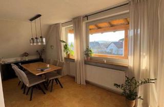 Wohnung mieten in Oberer Wickenweg 14, 96479 Weitramsdorf, Charmante 3-Zimmer-Wohnung mit Balkon und Einbauküche in Weitramsdorf