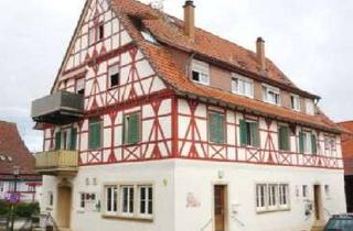 Wohnung mieten in Kirchplatz, 71155 Altdorf, Traumhafte teilmöblierte DG-Wohnung mit Südbalkon im schönen Fachwerkhaus