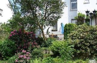 Wohnung mieten in Losenbücheler Straße 18, 42857 Remscheid, Gemütliche Wohnung mit Dachausstieg und Blick ins Grüne; Glasfaser verfügbar