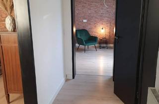 Wohnung mieten in Alte Dorfstraße 98, 63594 Hasselroth, Schöne und gepflegte 2-Raum-Dachgeschosswohnung in Hasselroth