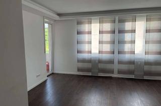 Wohnung mieten in Alte Reichsstraße 31b, 86356 Neusäß, Stilvolle, modernisierte 3-Zimmer-Wohnung mit Balkon und Einbauküche in Neusäß-Steppach