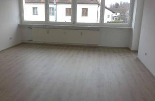 Wohnung mieten in Felix-Scheffler-Straße 26, 83352 Altenmarkt, Attraktive und sanierte 3-Zimmer-Wohnung mit Balkon in Altenmarkt an der Alz
