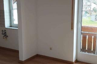Wohnung mieten in 86981 Kinsau, Freundliche 3,5-Zimmer-Wohnung mit zwei Balkonen