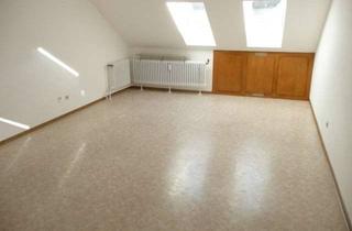 Wohnung mieten in 36396 Steinau, Gepflegte 2-Zimmer-Dachgeschosswohnung mit EBK in Steinau a.d.Str.