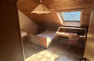 Wohnung mieten in 53343 Wachtberg, Geschmackvolle, gepflegte 4-Raum-DG-Wohnung mit Balkon und EBK in Wachtberg