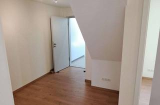 Wohnung mieten in Karmelitenstraße 36, 97070 Würzburg, Erstbezug nach Sanierung: Exklusive 2,5-Zimmer-Dachgeschosswohnung in Würzburg