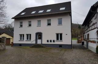 Wohnung mieten in Kirchstraße 11, 57632 Peterslahr, Renovierte 4-Zimmer Wohnung mit Garten in Peterslahr