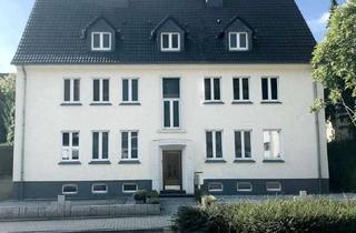 Wohnung mieten in 45657 Recklinghausen, Geräumige, geschmackvolle 8-Raum-Wohnung mit eigenem Garten