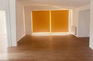 Wohnung mieten in Kahlaische Straße 16, 07745 Lichtenhain, Stilvolle 3-Raum-Dachgeschosswohnung mit gehobener Innenausstattung mit EBK in Jena