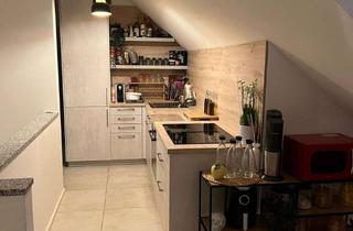 Wohnung mieten in 84069 Schierling, Stilvolle 2,5-Raum-DG-Wohnung mit Balkon und EBK in Schierling