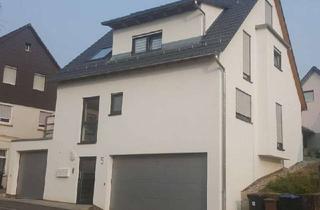 Wohnung mieten in 72636 Frickenhausen, 3,5 Zimmer-Wohnung mit sonniger Terrasse, Garten und Doppelgarage in Tischardt