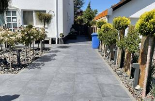 Wohnung mieten in 63165 Mühlheim, Neuwertige Haus im Haus mit drei Zimmern sowie Terrasse und EBK in Mühlheim ,Kreis Offenbach