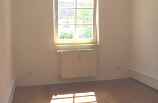 Wohnung mieten in 79822 Titisee-Neustadt, Freundliche 4-Zimmer-Erdgeschosswohnung mit geh. Innenausstattung mit Balkon und EBK