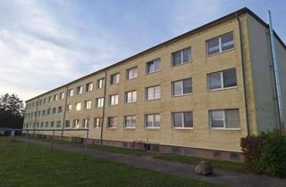 Wohnung mieten in Feldstr., 17506 Gützkow, Schöne helle 4.-Zimmer Wohnung KDB mit Blick ins Grüne