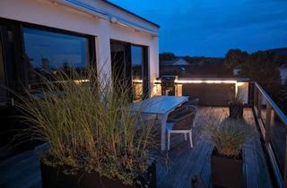 Penthouse mieten in 65719 Hofheim am Taunus, Blick auf die Skyline: Großzügige Penthouse-Wohnung mit EBK, Sauna, Kamin, Aufzug & Tiefgarage