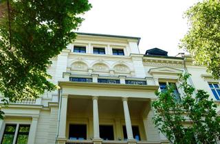 Wohnung mieten in 65185 Wiesbaden, Altwohnung mit Dachterrasse im Herzen der Stadt
