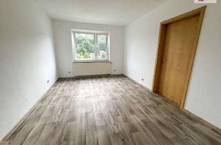 Wohnung mieten in Karlsbader Straße 49, 08359 Breitenbrunn, Großzügige 3-Raum-Erdgeschosswohnung in Rittersgrün