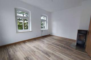 Wohnung mieten in 09465 Sehmatal-Cranzahl, Frisch sanierte, große 5-Raum Wohnung in Cranzahl mit Kamin, Garage und Garten!