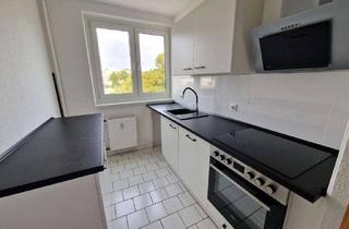 Wohnung mieten in Thomas-Mann-Straße, 39365 Wefensleben, 4-Zimmer-Wohnung mit Einbauküche zu vermieten