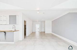 Wohnung mieten in 77743 Neuried, Nur kurz verfügbar: Stilvolle 2,5-Zimmer-Dachwohnung mit Loggia & Garten in Neuried