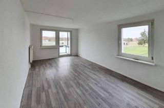 Wohnung mieten in Friedrich-Engels-Straße, 38489 Beetzendorf, AKTION! Familienfreundliche 4-Zimmer-EG-Wohnung mit Balkon wartet auf Sie! 2 NKM freie Zeit! *