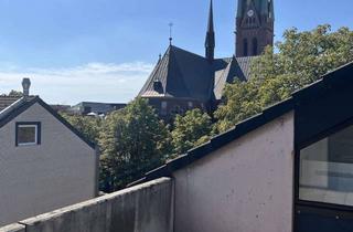 Wohnung mieten in Bachstraße 14, 45964 Gladbeck, Frisch renoviert, zentral & bequem – 2,5-Zi.-DG-Wohnung mit Aufzug in Gladbeck