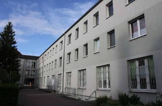 Wohnung mieten in Muskauer Str. 74, 02943 Weißwasser/Oberlausitz, Drei-Raum-Altbauwohnung im Zentrum von Weißwasser/O.L.