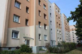 Wohnung mieten in Rosa-Luxemburg-Str., 02943 Weißwasser, Vier-Raum-Wohnung mit Balkon und Aufzug in Weißwasser/O.L.